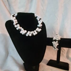 Black and white necklace and bracelet